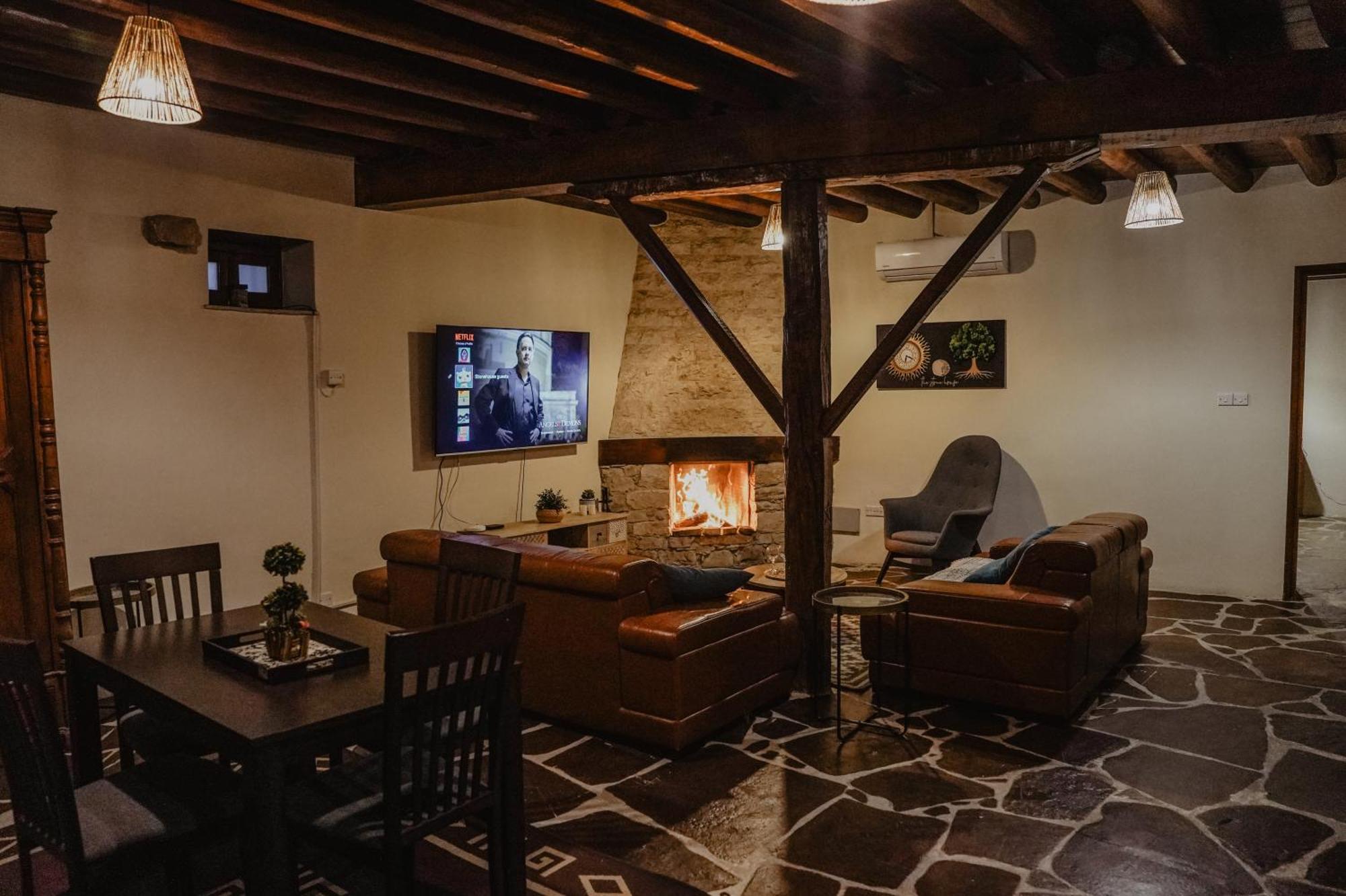 The Stonehouse Suites With Private Bath Spas リマソール エクステリア 写真