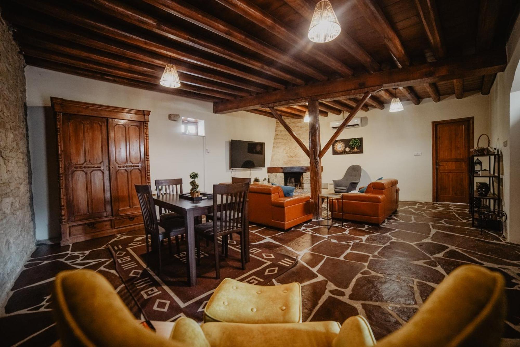 The Stonehouse Suites With Private Bath Spas リマソール エクステリア 写真