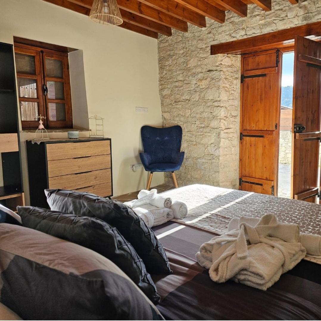 The Stonehouse Suites With Private Bath Spas リマソール 部屋 写真