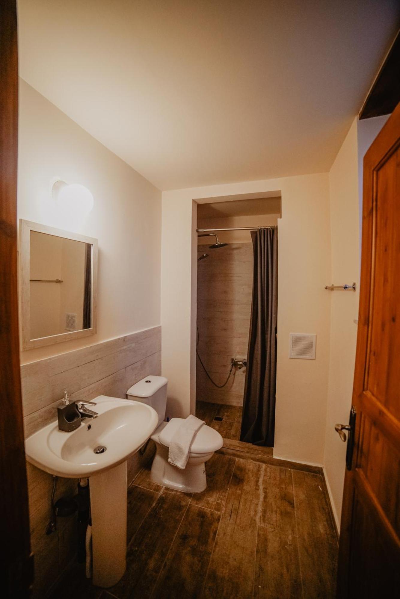 The Stonehouse Suites With Private Bath Spas リマソール 部屋 写真